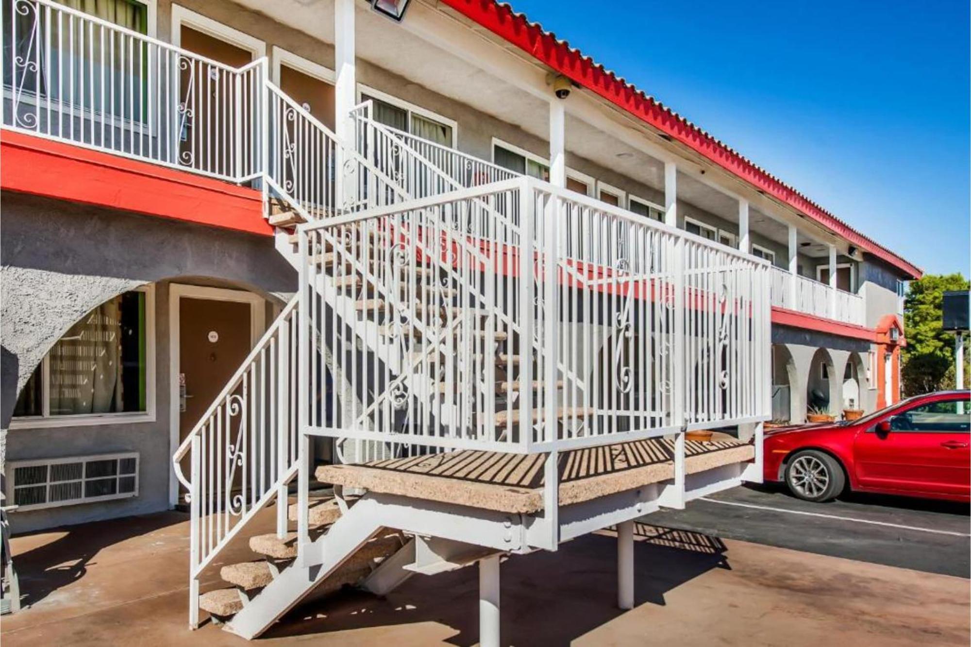 Hotel Europa Ridgecrest Kültér fotó