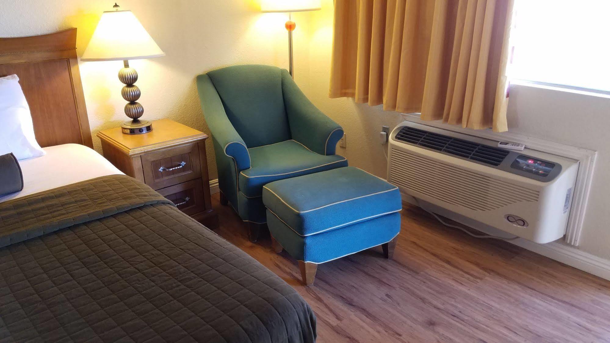 Hotel Europa Ridgecrest Kültér fotó